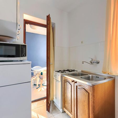 Apartment Alba By Interhome Rovinj Exterior photo